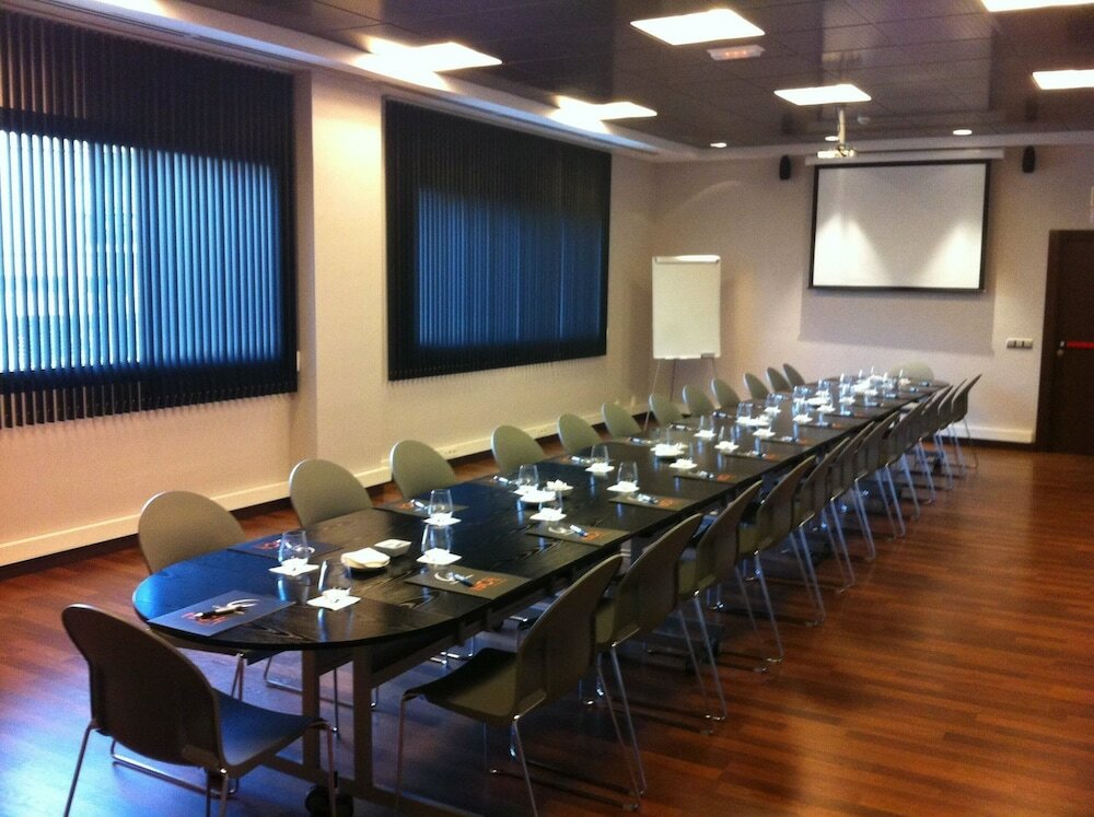 Фото Hotel Tach Madrid Airport