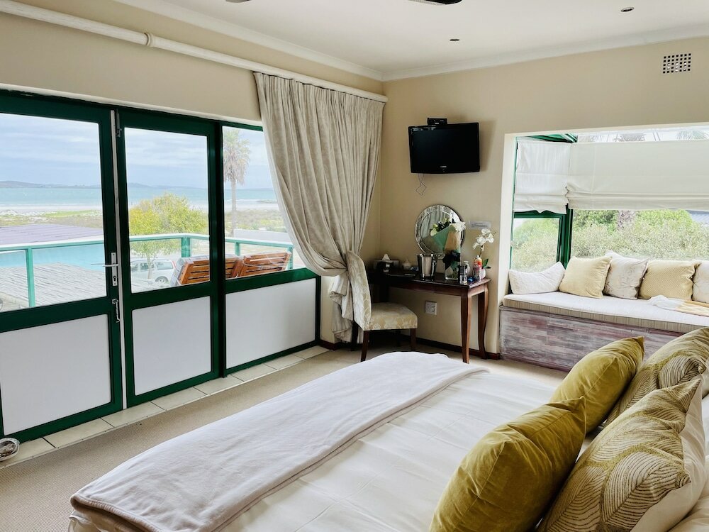 Фото Sandra's Guest House