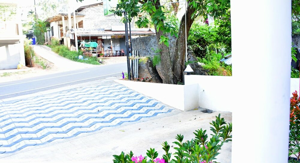 Фото Nine Arch Holiday Resort