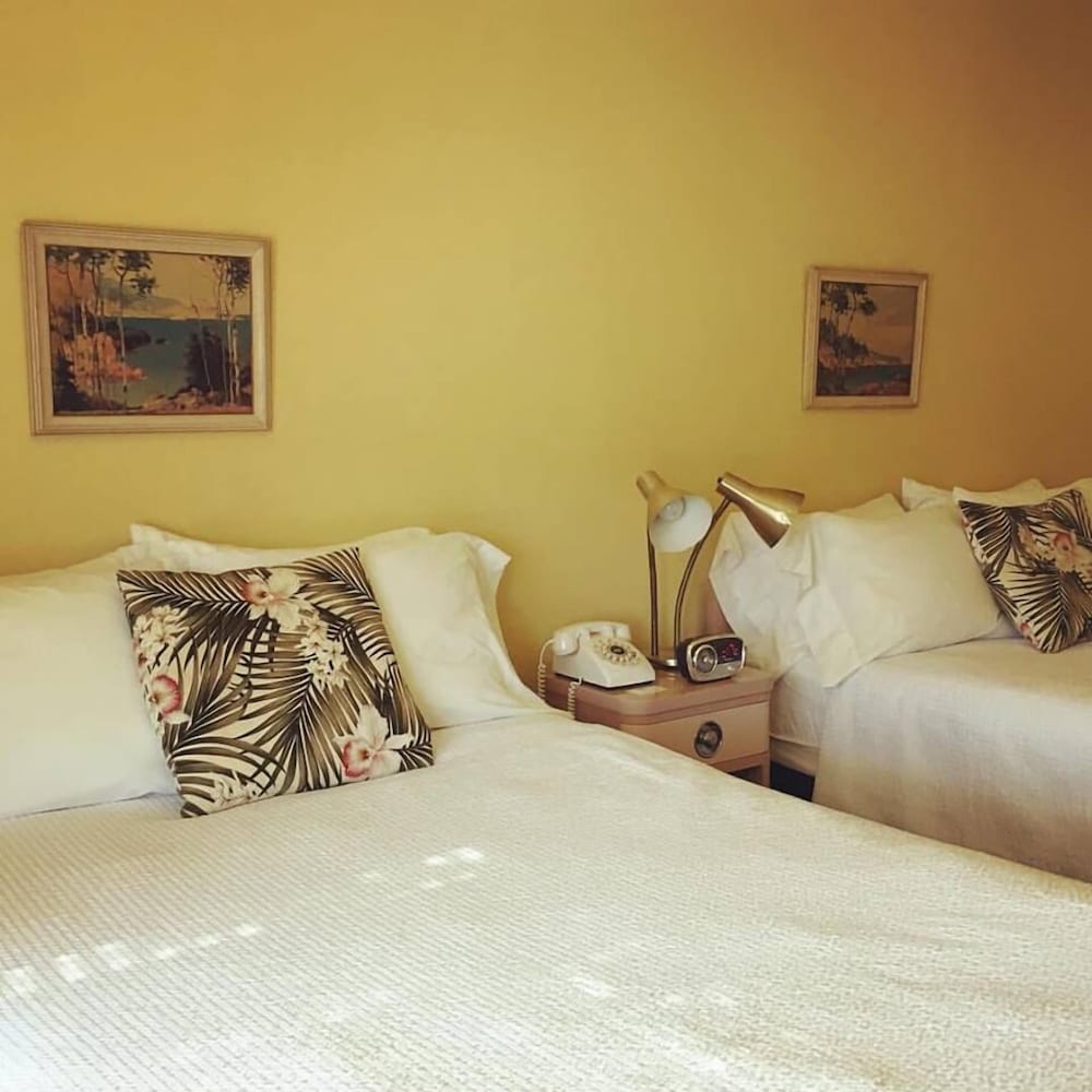 Фото Holiday Music Motel