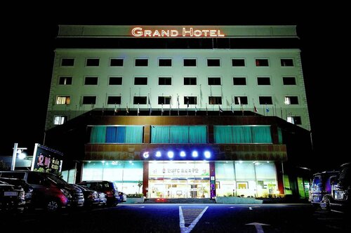 Гостиница Chungju Grand Hotel в Чхунчхон-Пукто