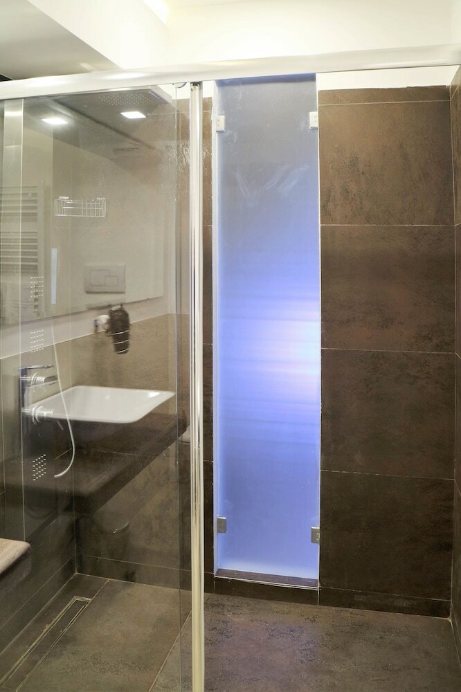 Фото Riviera Luxury Suites B&b