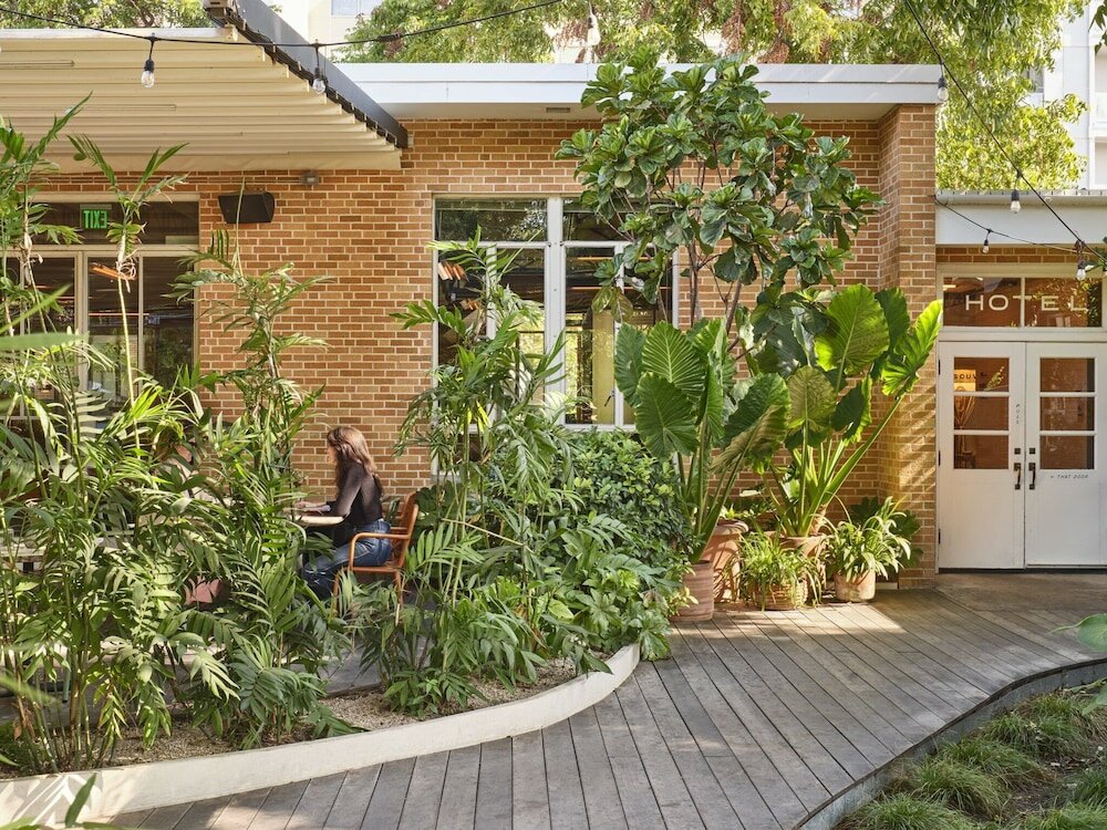 Фото The Carpenter Hotel