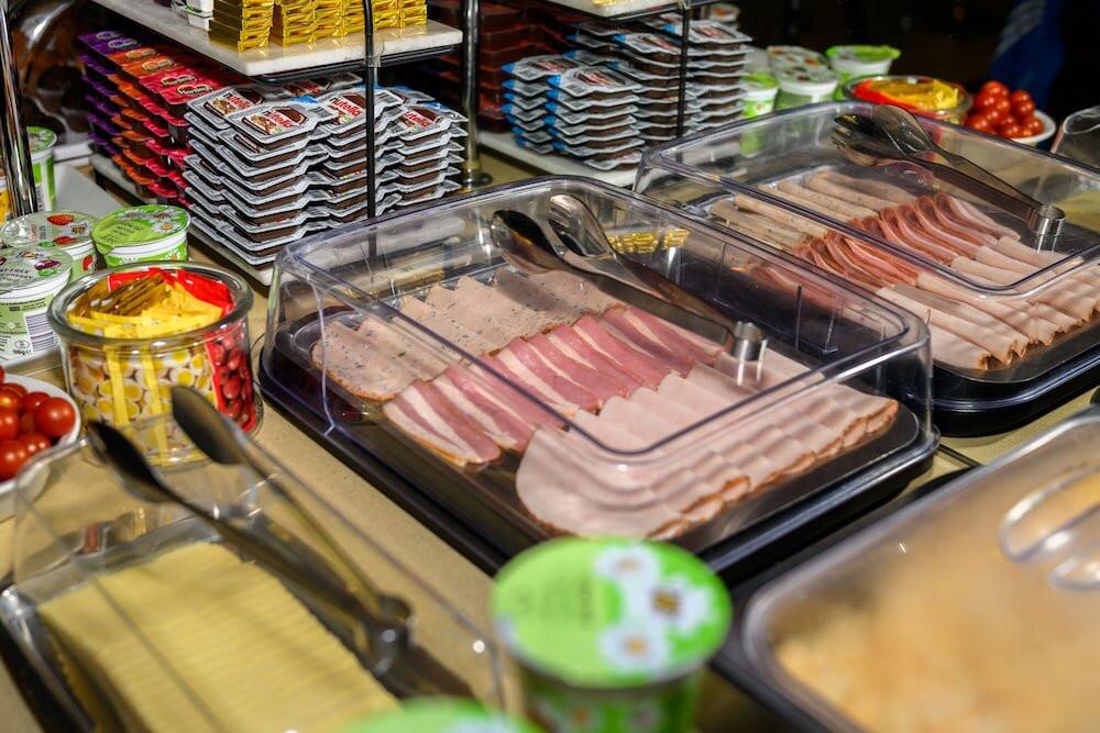 Фото Kensington Court Hotel