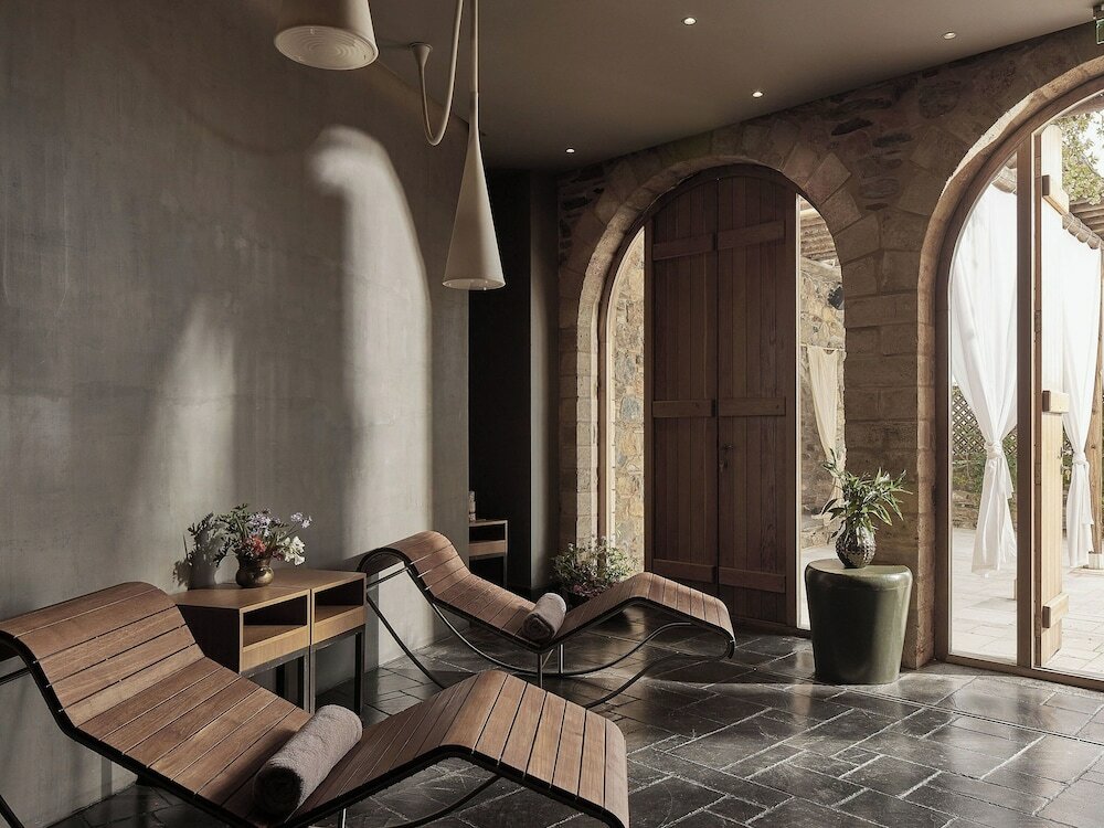 Фото Kinsterna Hotel