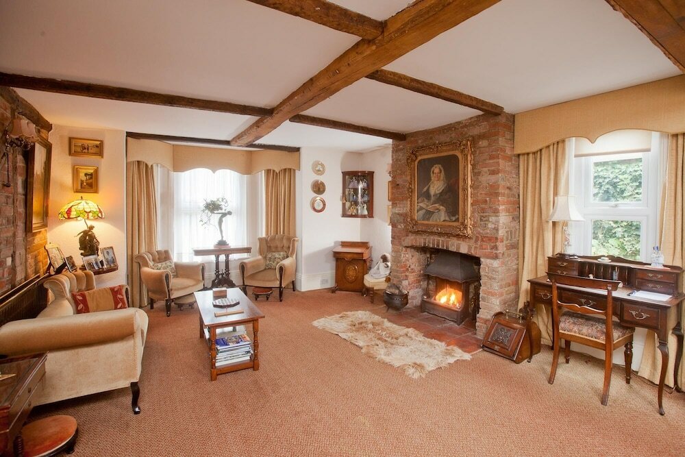 Фото The Old House Guesthouse