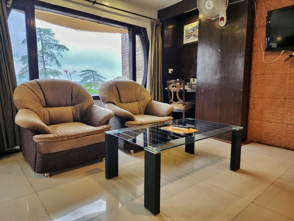 Фото Hotel Surya