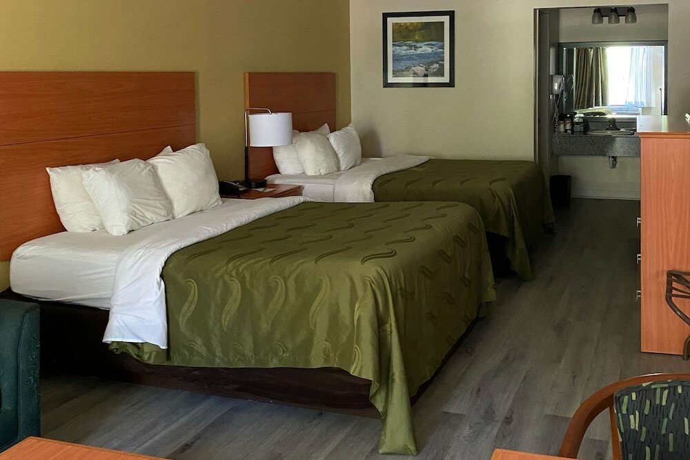 Фото Quality Inn near Manatee Springs State Park