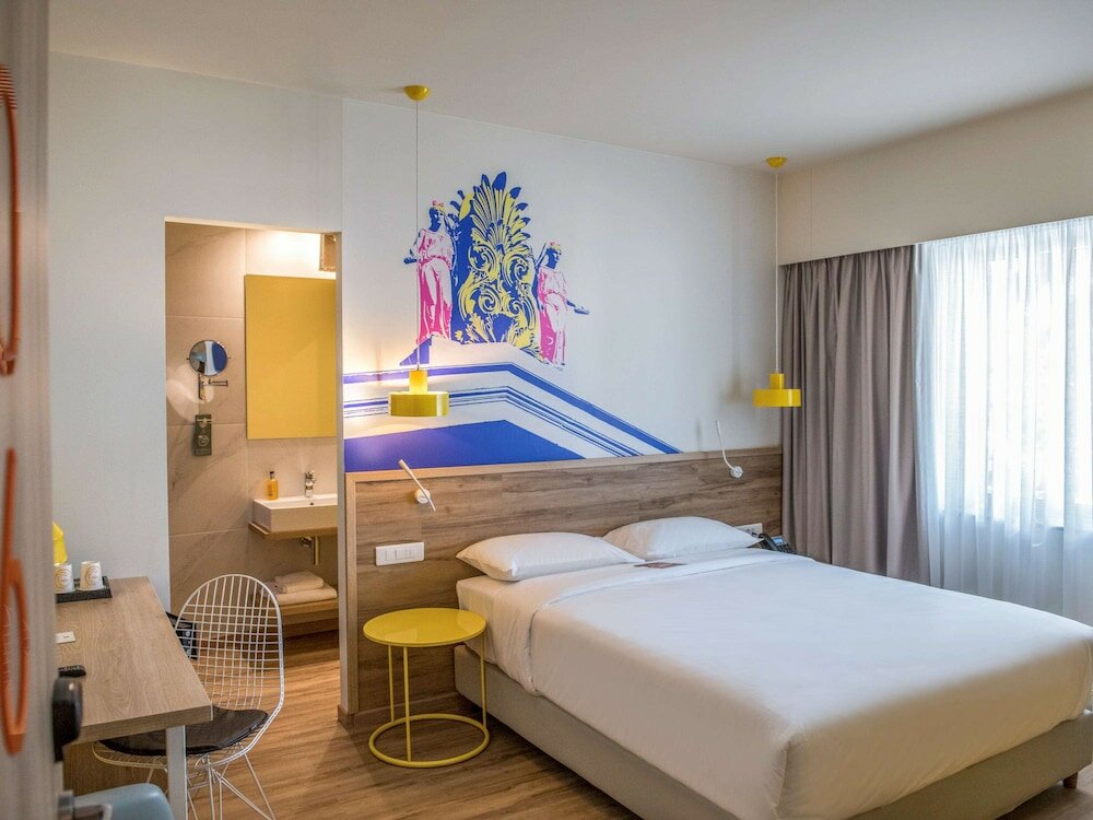 Фото Ibis Styles Athens Routes