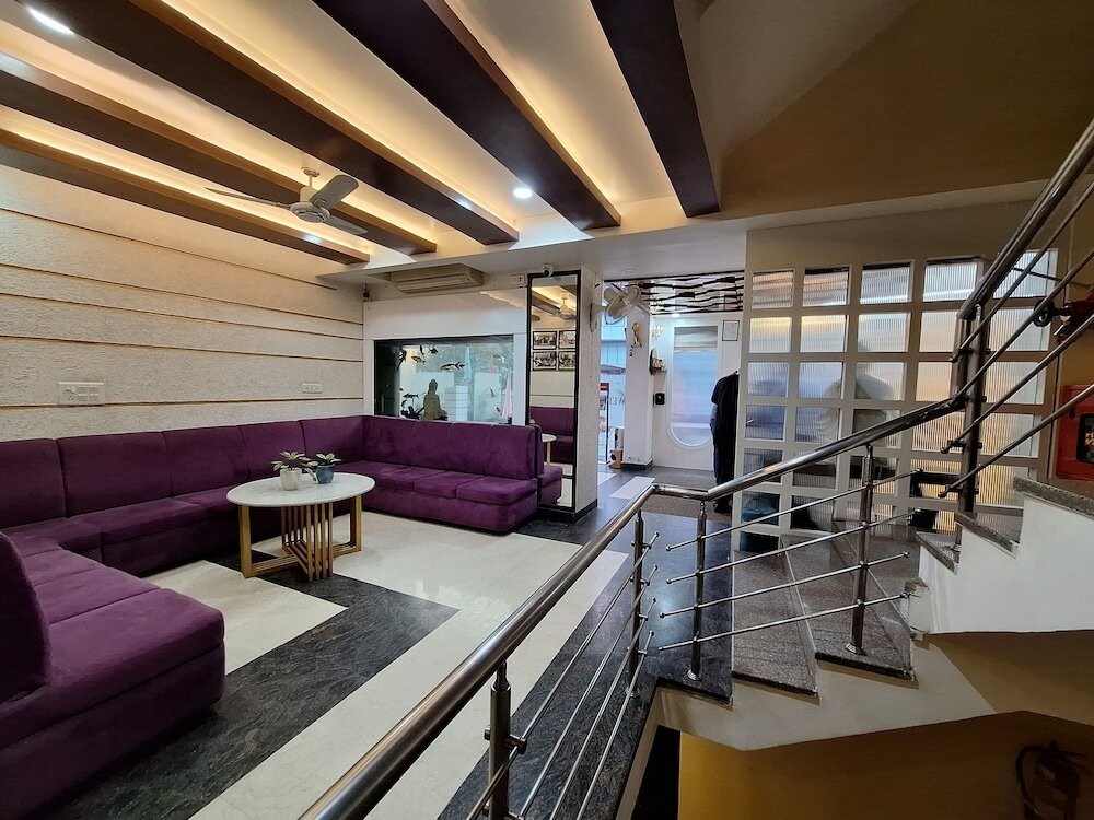 Фото L N Marriott Hotel