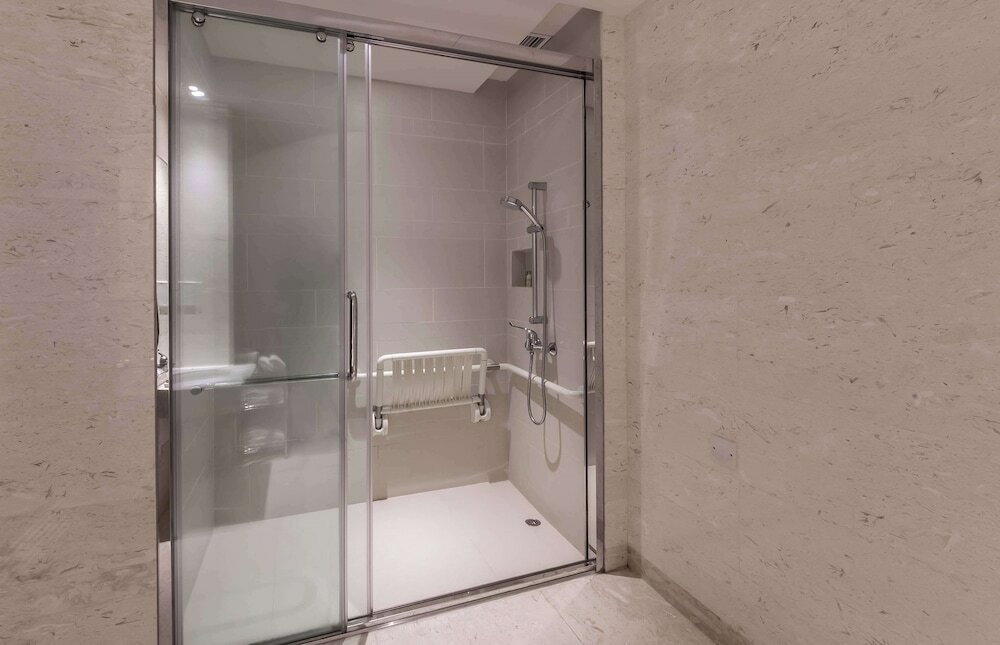 Фото Hilton Garden Inn Hong Kong Mongkok