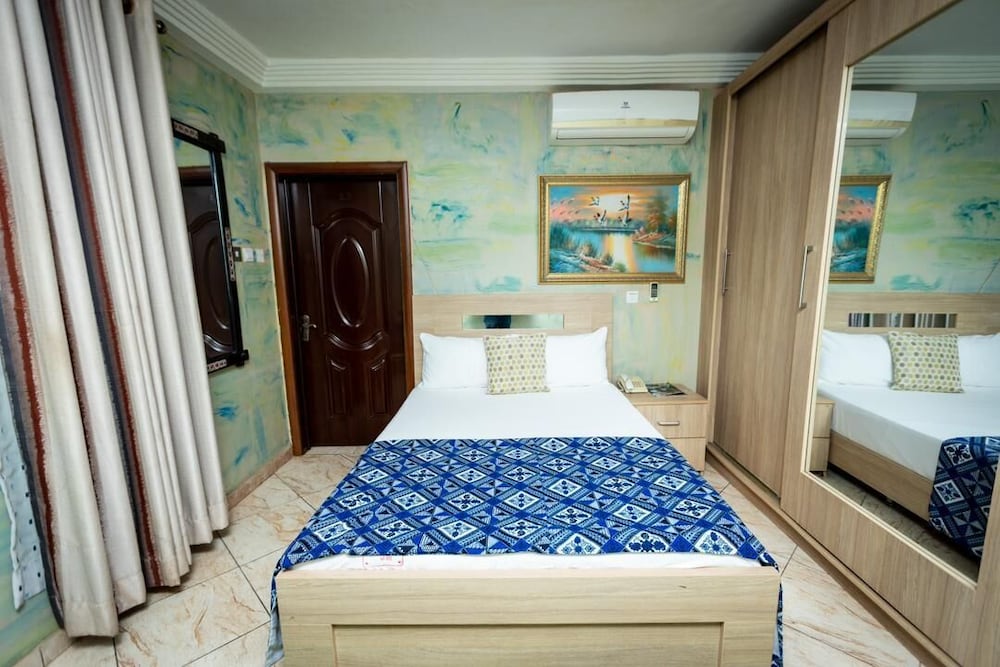 Фото Bays Luxury Lodge