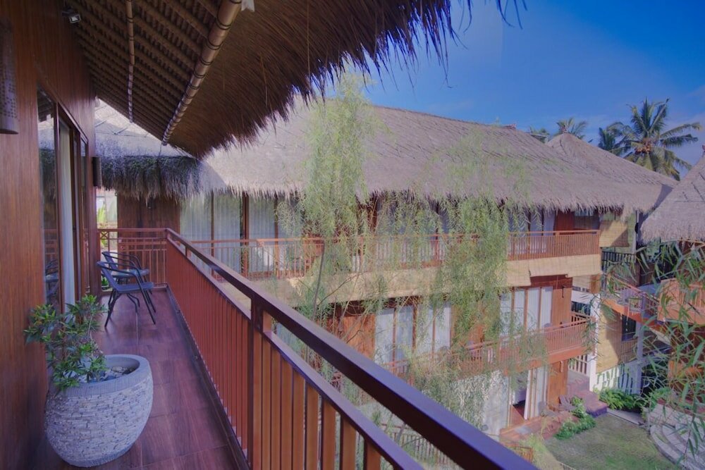 Фото Karang Lila Bhuana