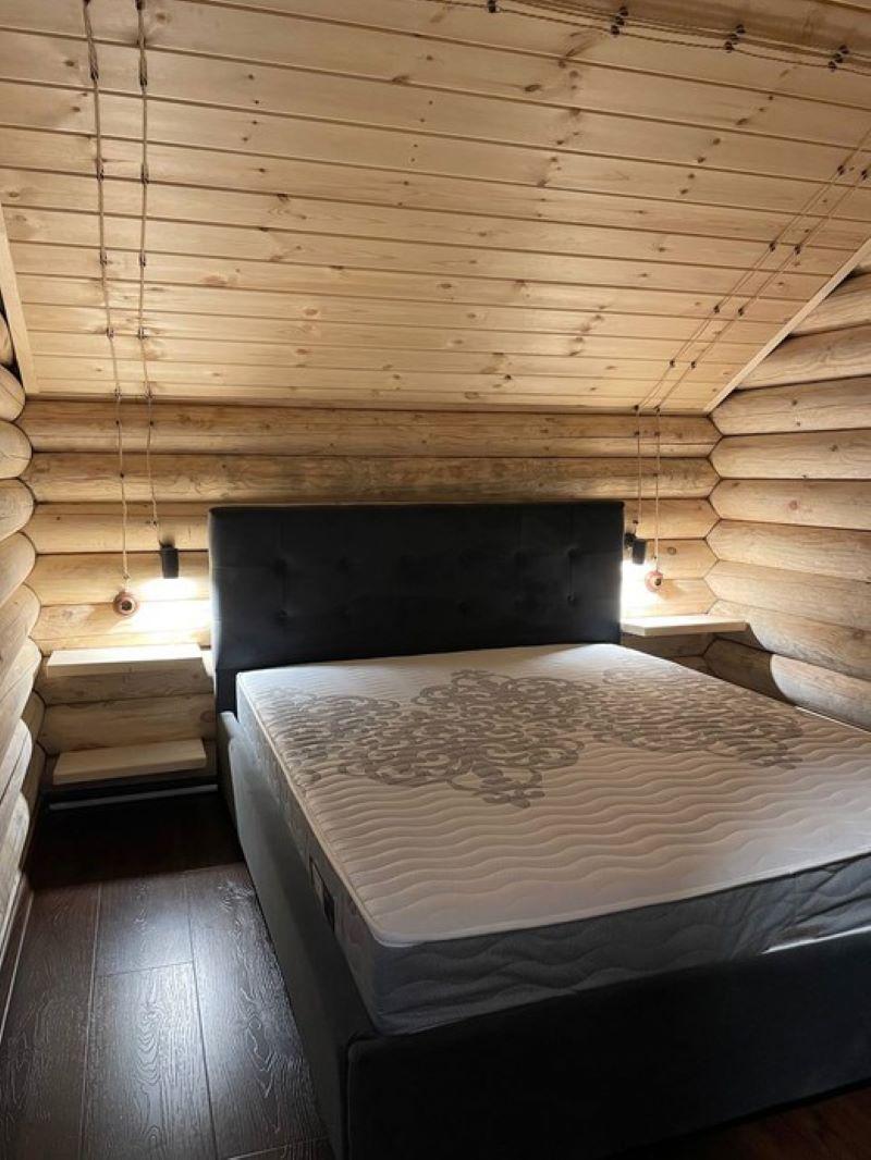 Фото Домик в лесу