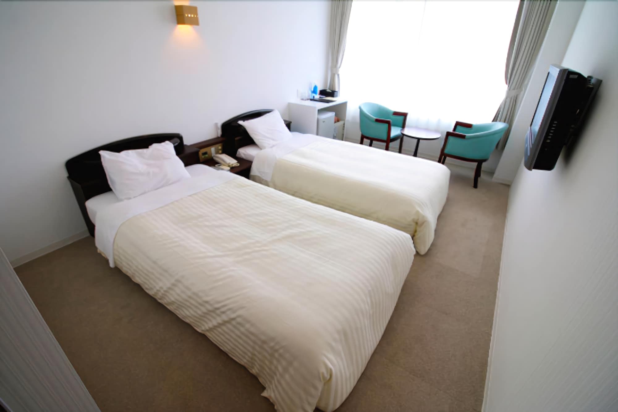 Фото Lakeside Hot Spring Hotel Kunibiki