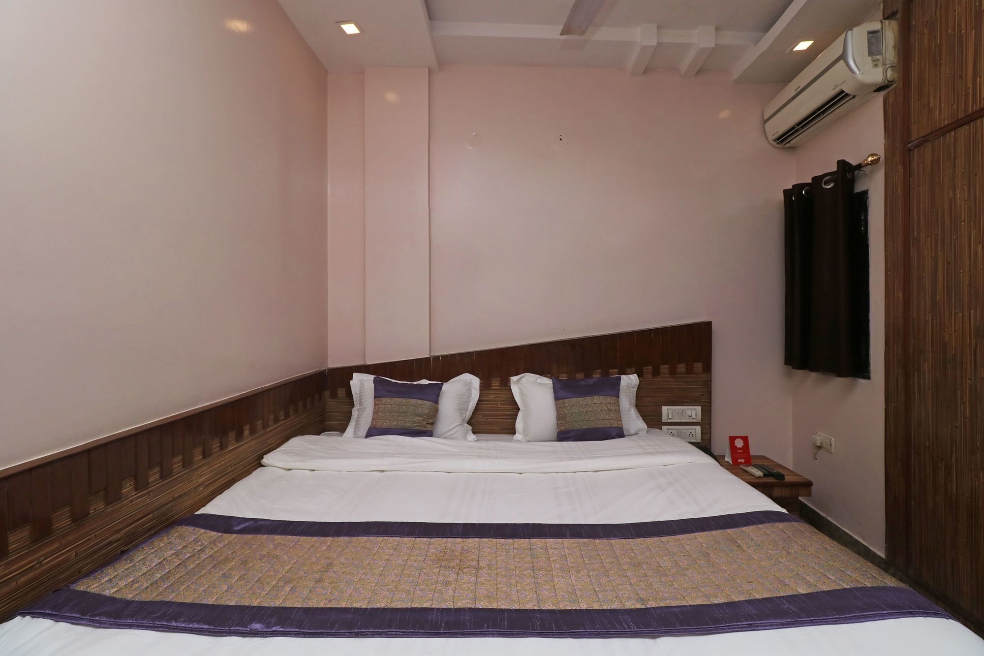 Фото Oyo 5494 Hotel Odeon Continental