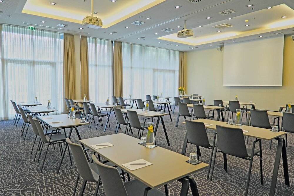 Фото Park Inn by Radisson Linz