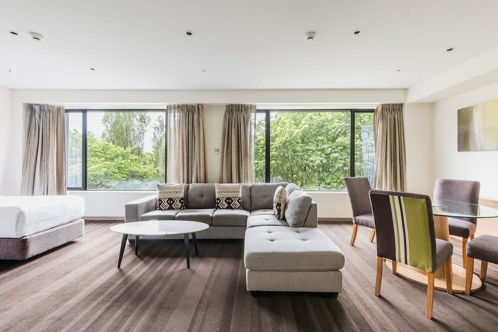 Фото Crowne Plaza Canberra