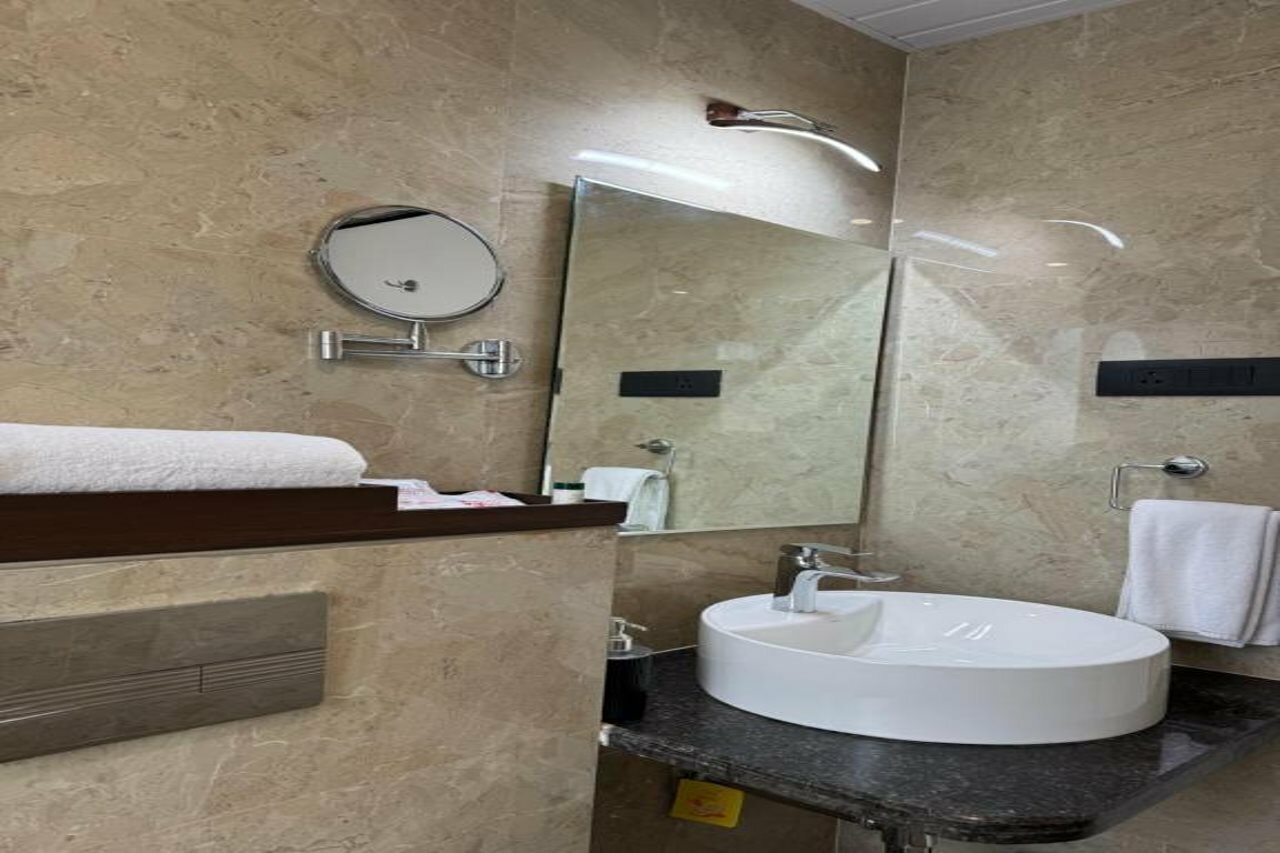 Фото Mastiff Grand La Villae Resort