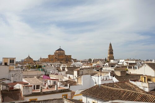Внешний вид отеля Hotel Madinat в Кордове, фото 4