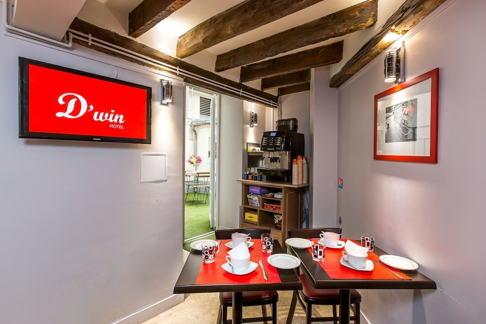 Фото D'win Hotel