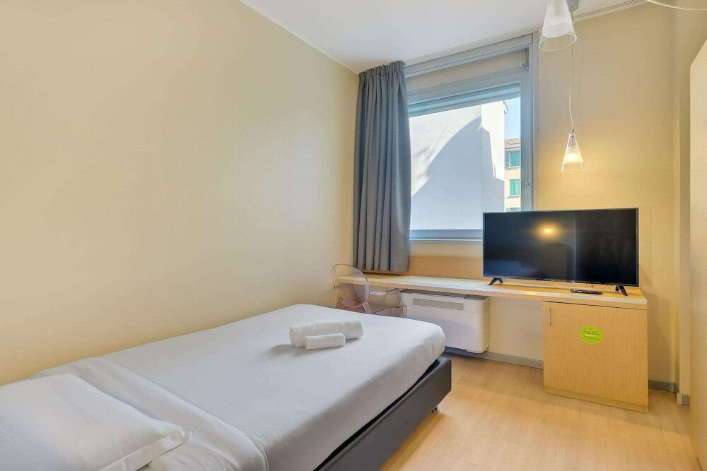 Фото B&b Hotel Milano La Spezia