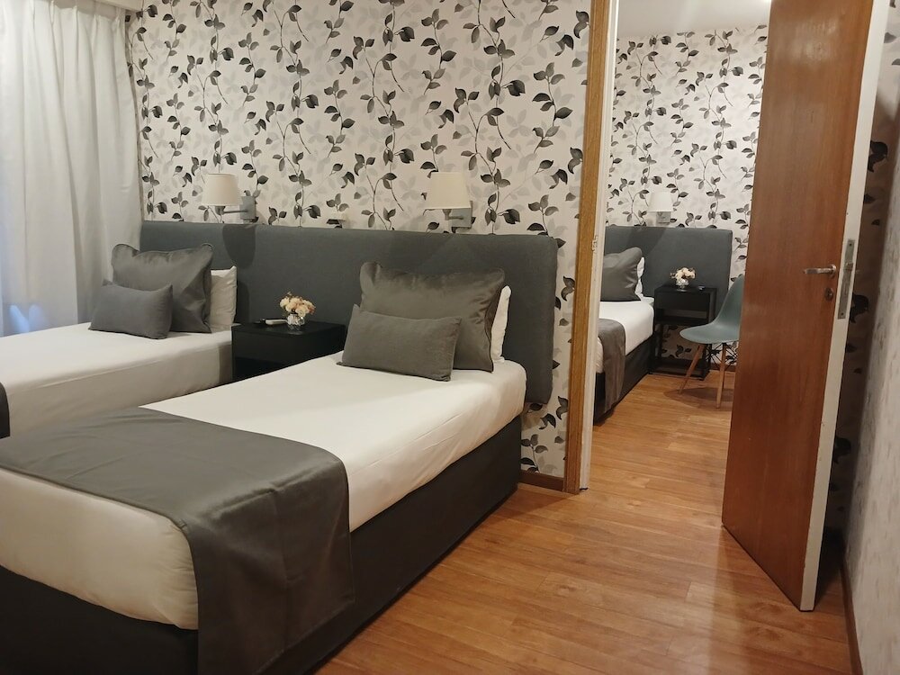 Фото Waldorf Hotel