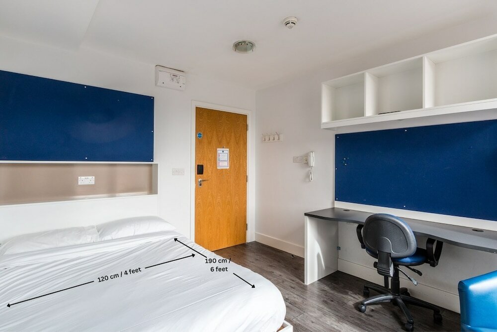 Фото Destiny Student Holyrood - Campus Accommodation