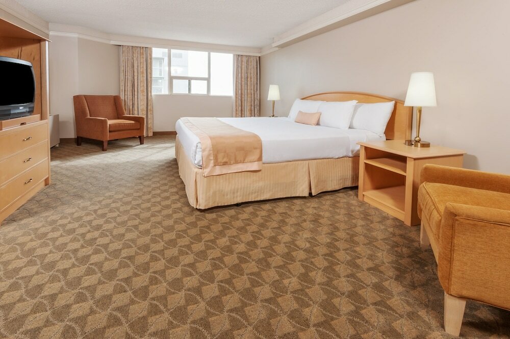 Фото Edmonton Inn and Conference Centre