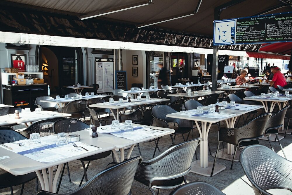 Фото Hôtel Le Lion