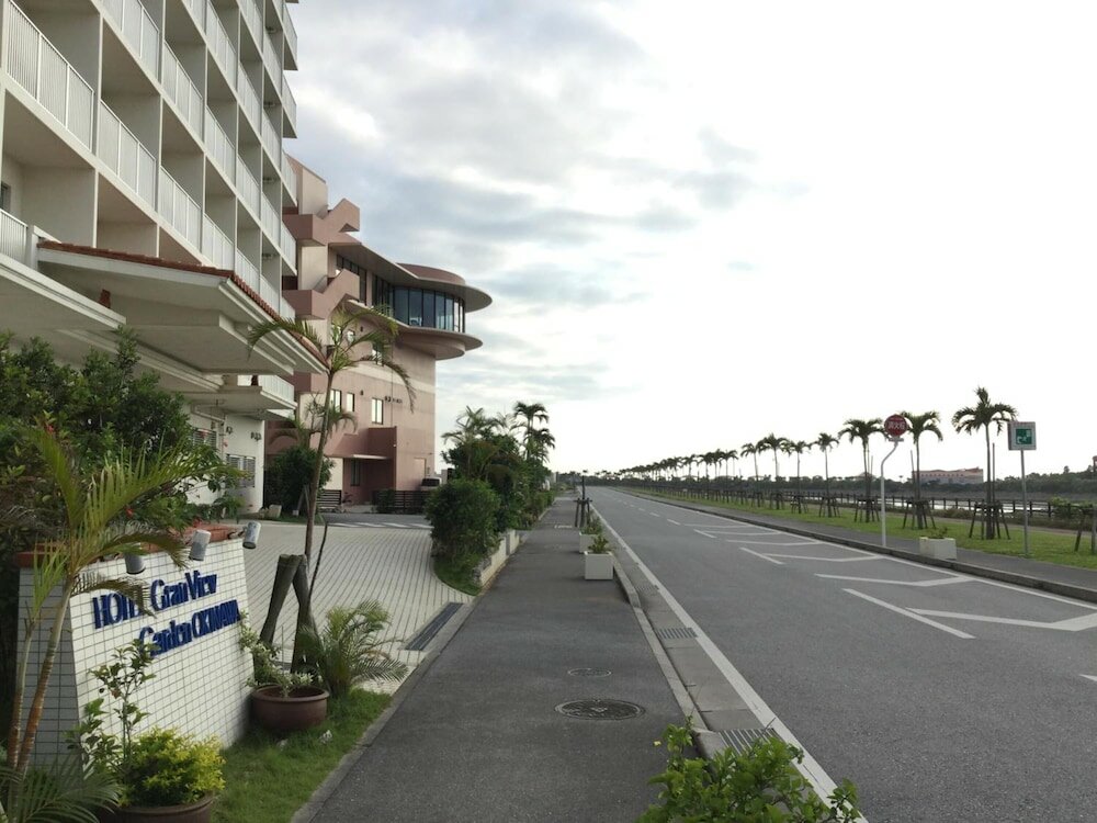 Фото Hotel GranView Garden Okinawa