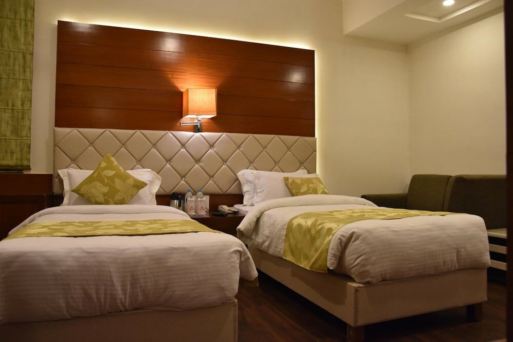 Фото отеля 2