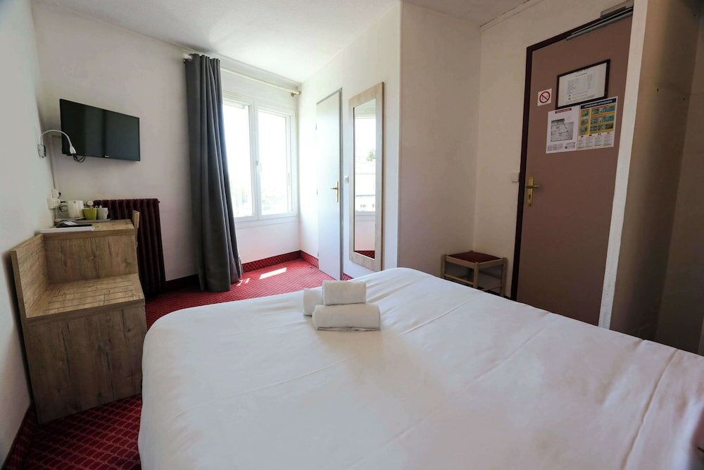 Фото Brit Hotel Bleu Nuit