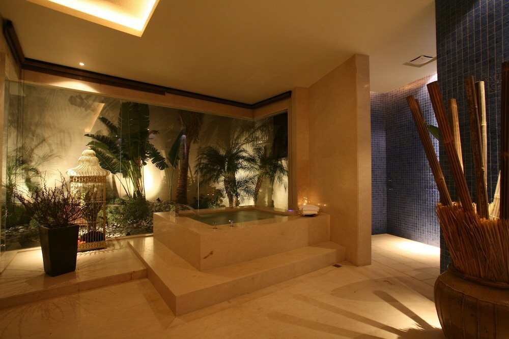 Фото Chateau Boutique Motel