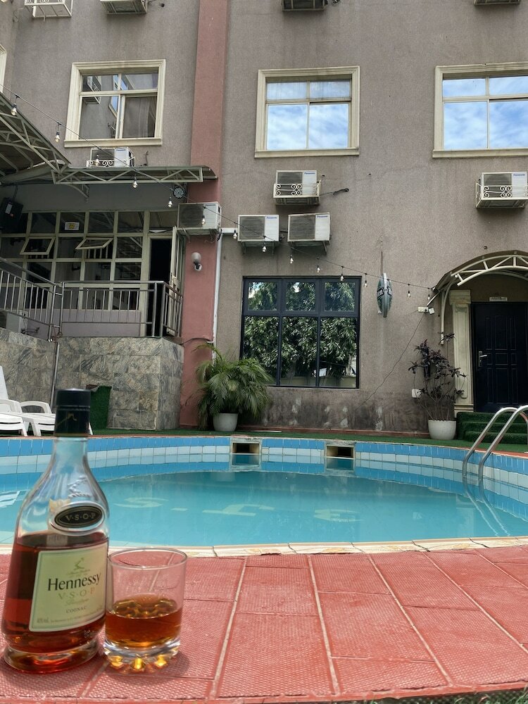 Фото 3J's Hotel Ltd