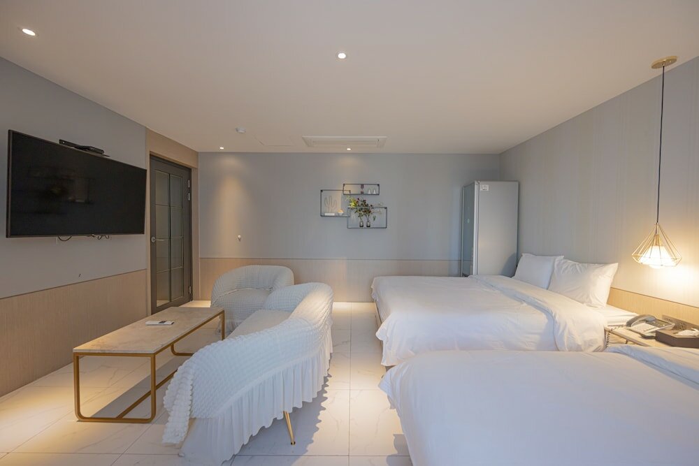 Фото Hound Hotel Seomyeon - Bumcheon