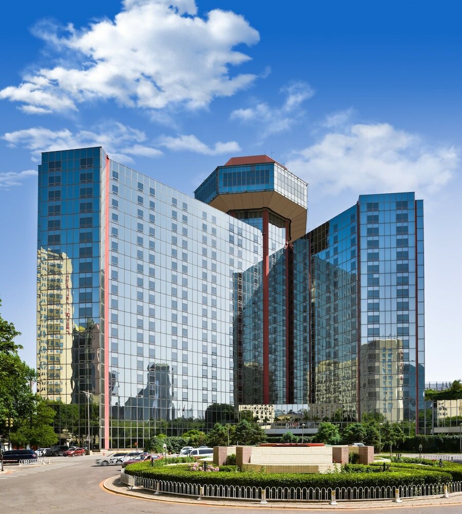 Фото отеля 1