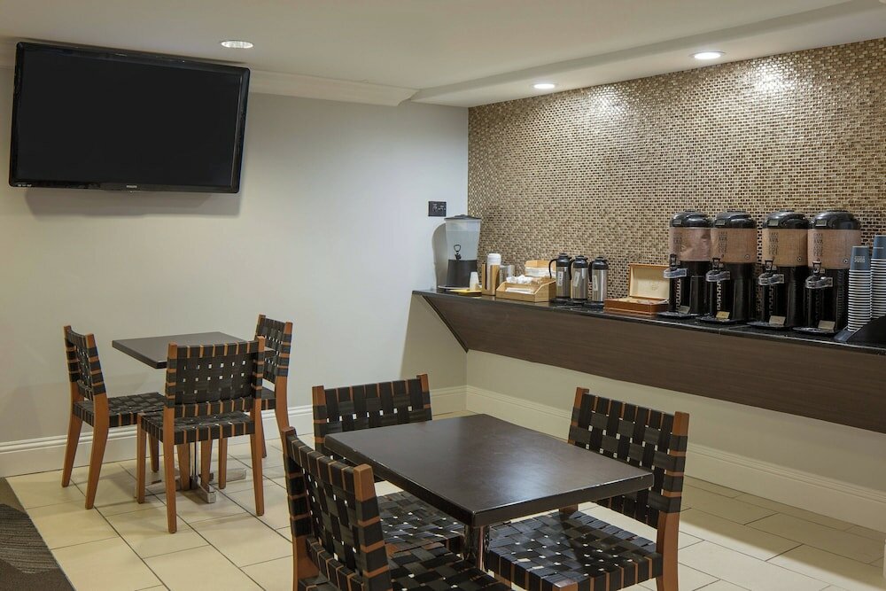 Фото Four Points by Sheraton Orlando International Drive