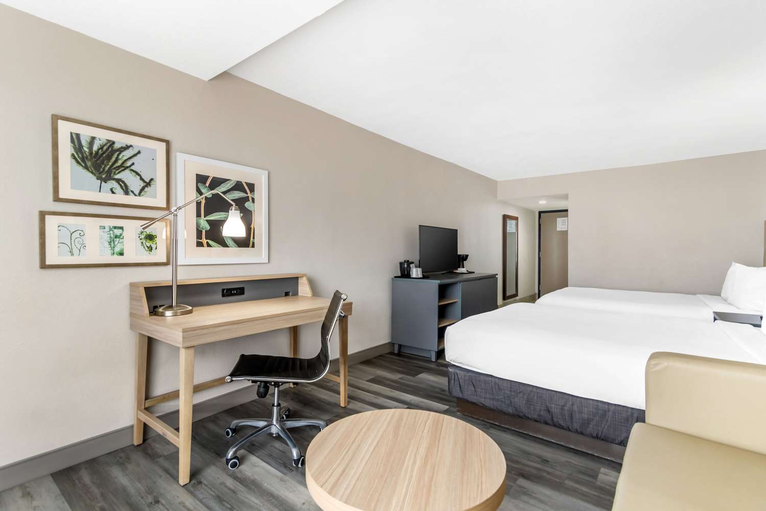 Фото Country Inn & Suites by Radisson, Atlanta Airport South, Ga