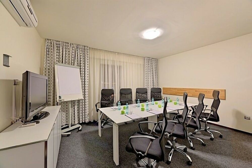 Фото Hotel Cubix