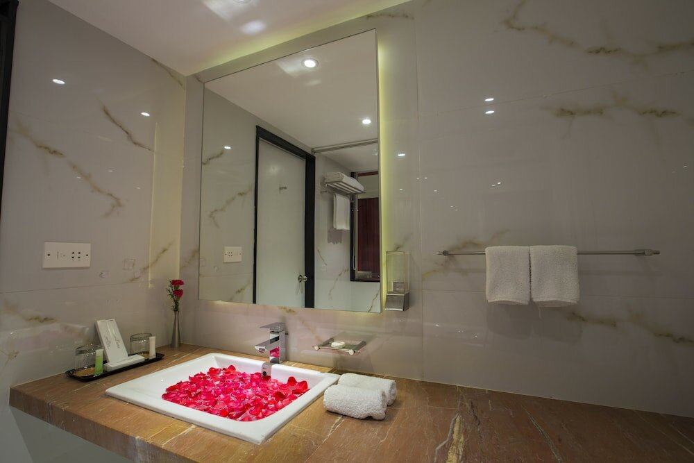 Фото Hash Six Hotels