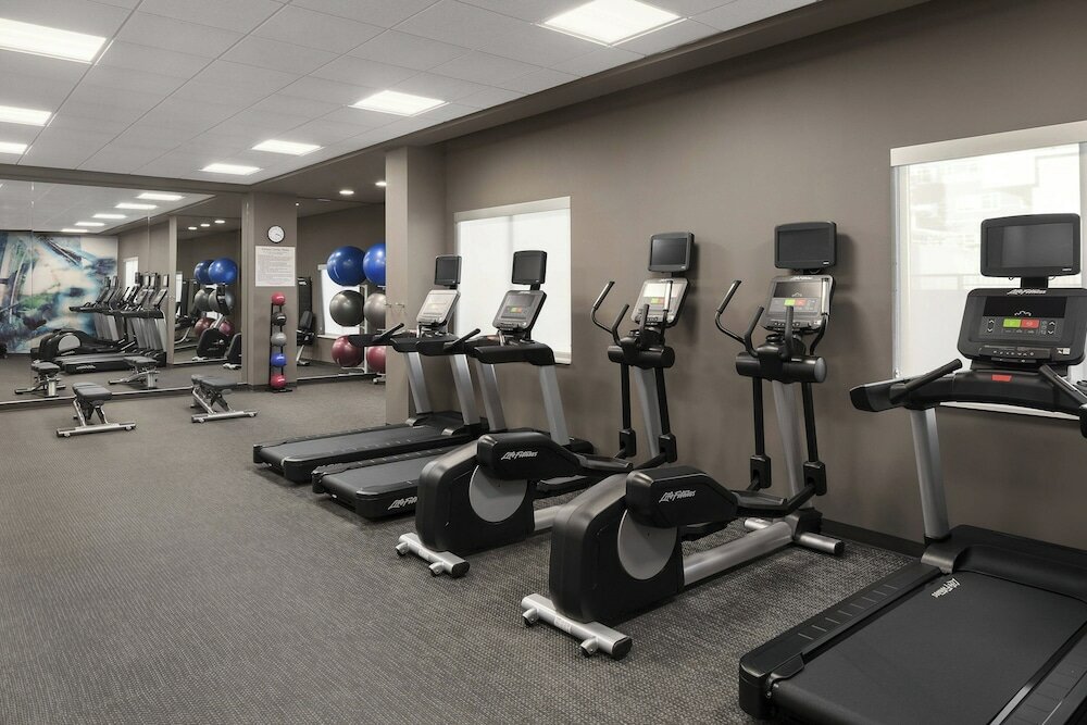 Фото Courtyard by Marriott Seattle Northgate