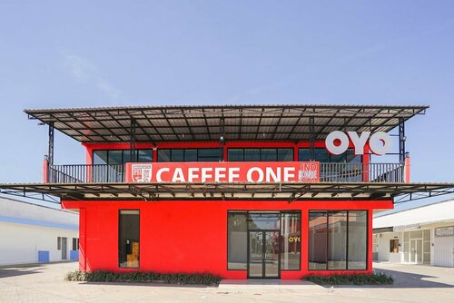 Гостиница Oyo 877 Bypass Town Square в Моджокерто