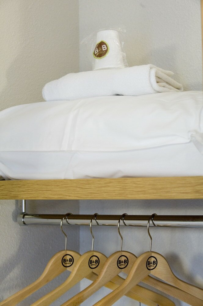 Фото B&b Hotel Caen Sud