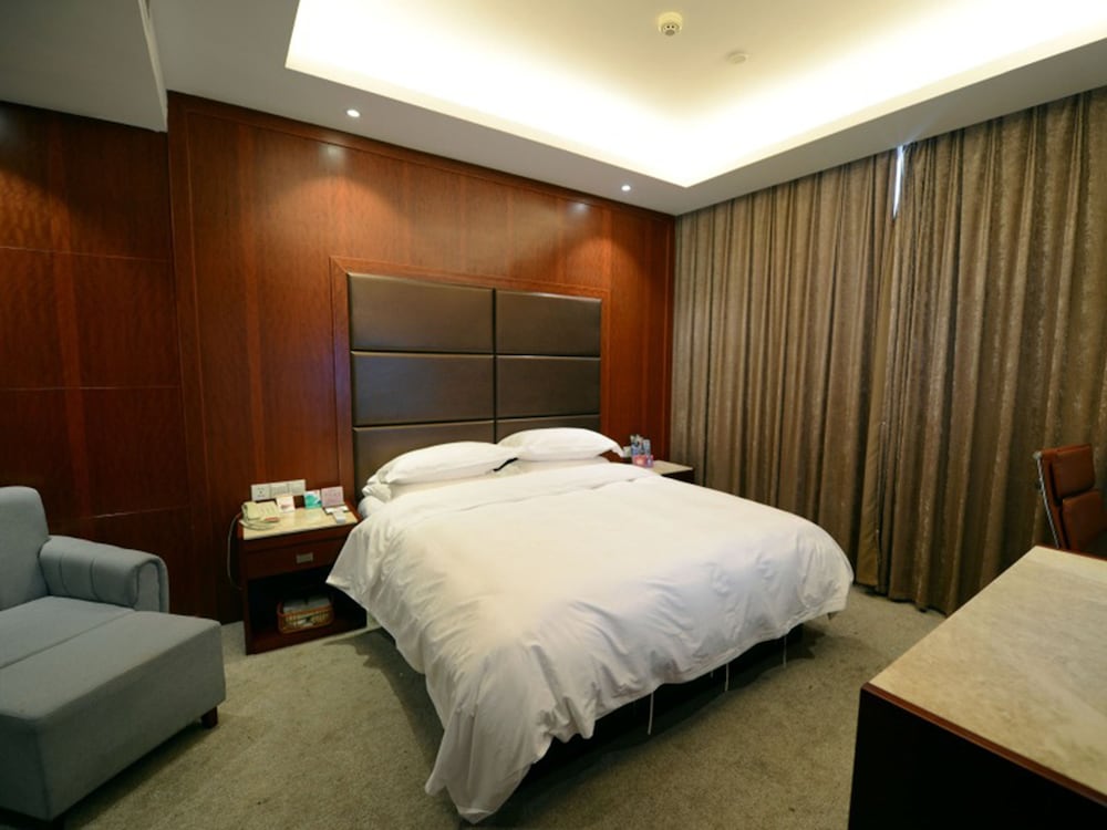Фото GreenTree Eastern Quzhou Hewu Road Hotel