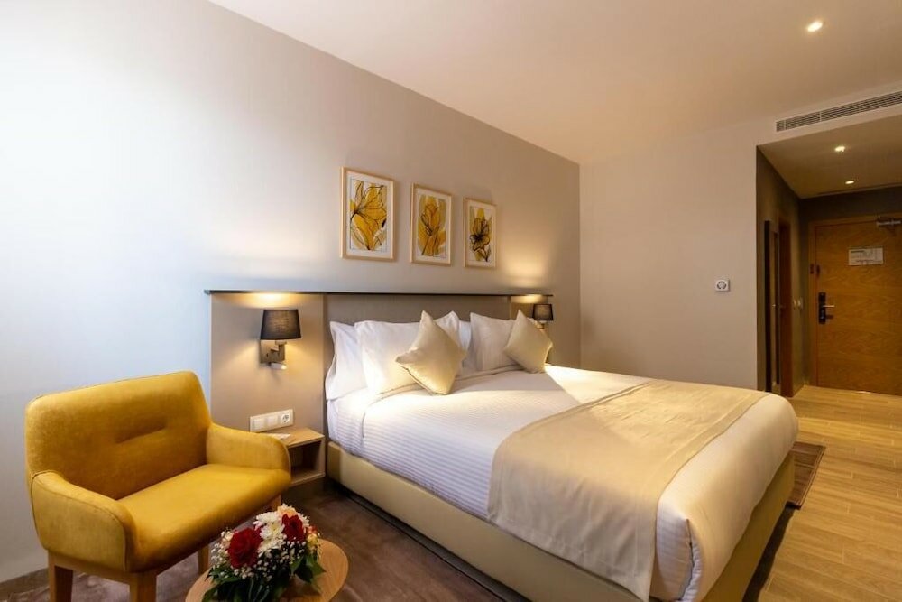 Фото Golden Tulip Opera Alger