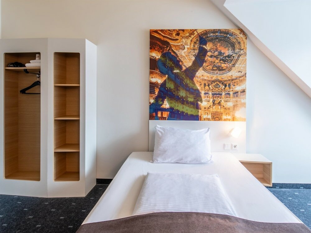 Фото B&b Hotel Bayreuth