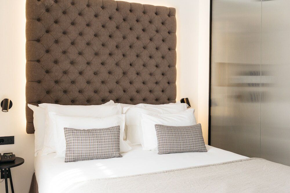 Фото Boutique Hotel Petit Montisión