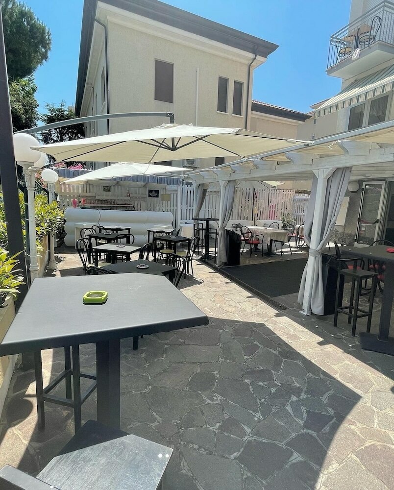 Фото Hotel Moroni