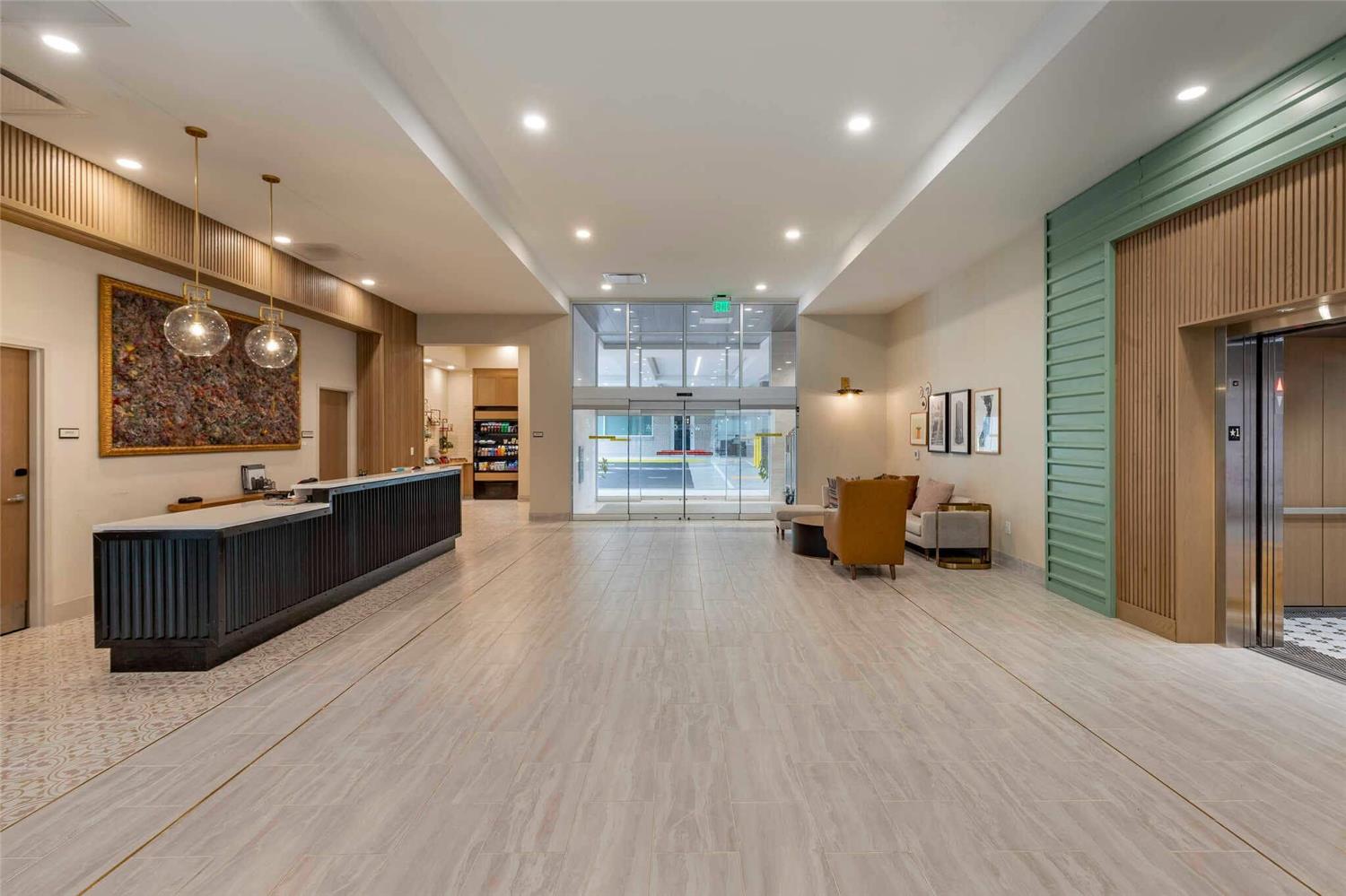 Фото Cambria Hotel Columbia Downtown The Vista